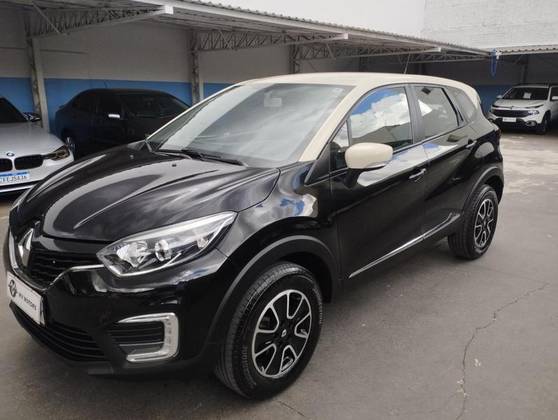 RENAULT CAPTUR 1.6 16V SCE FLEX LIFE X-TRONIC RENAULT CAPTUR 1.6 16V SCE FLEX LIFE X-TRONIC